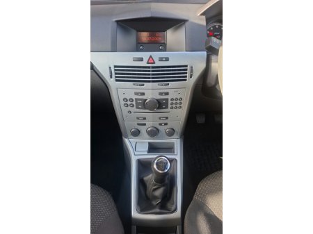 2009 Opel Astra - photo 16