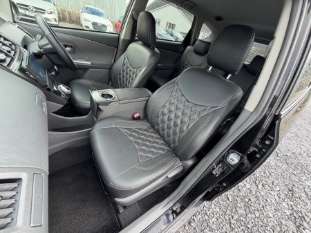 2013 Toyota Prius - photo 24
