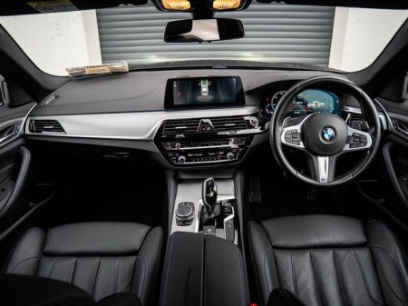2019 BMW 5-Series - photo 9