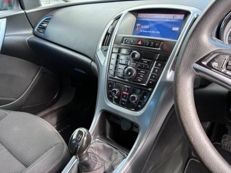 2013 Opel Astra - photo 7