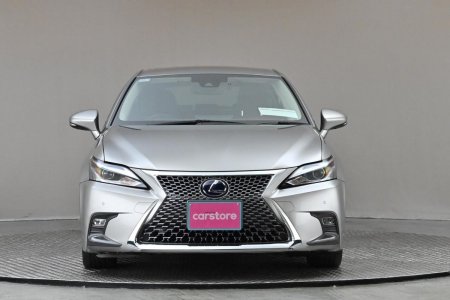2022 Lexus CT - photo 2