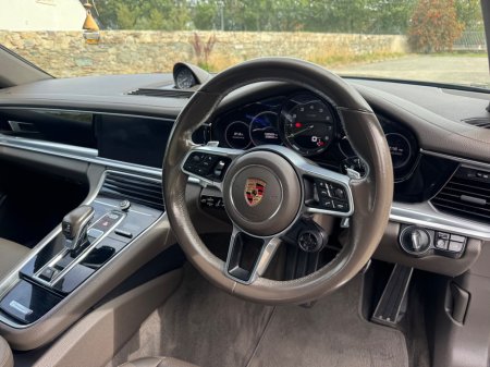 2018 Porsche Panamera - photo 6