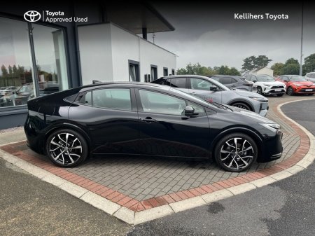 2025 Toyota Prius - photo 3