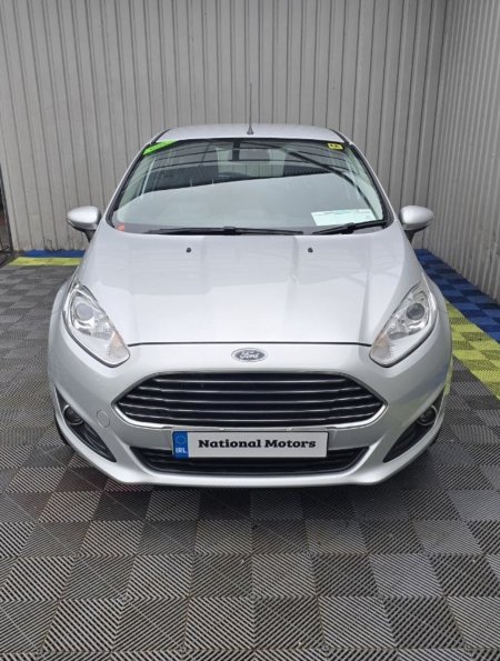 2015 Ford Fiesta - photo 8
