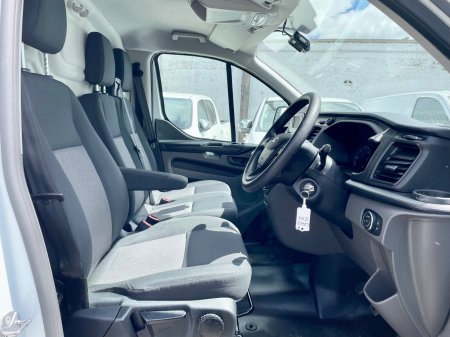 2023 Ford Transit Custom - photo 4