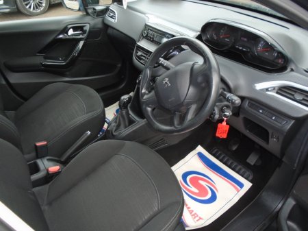 2015 Peugeot 208 - photo 14