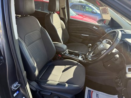 2017 Ford Kuga - photo 11