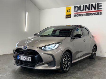 2021 Toyota Yaris - photo 2