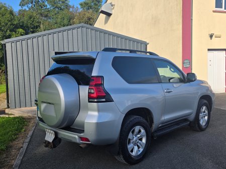 2021 Toyota Land Cruiser - photo 3