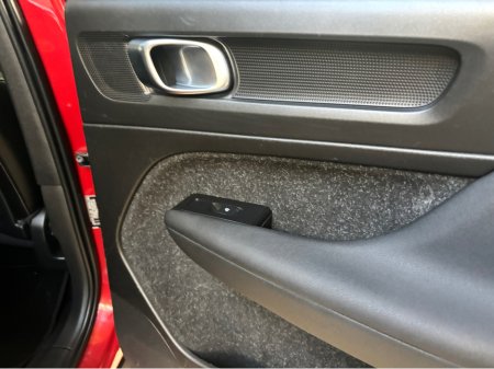 2021 Volvo XC40 - photo 16