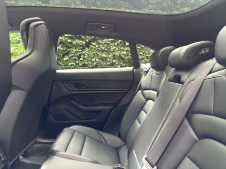 2024 Porsche Taycan - photo 26
