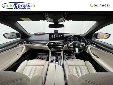 2021 BMW 5-Series - photo 2