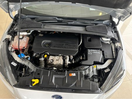 2016 Ford Focus - photo 21