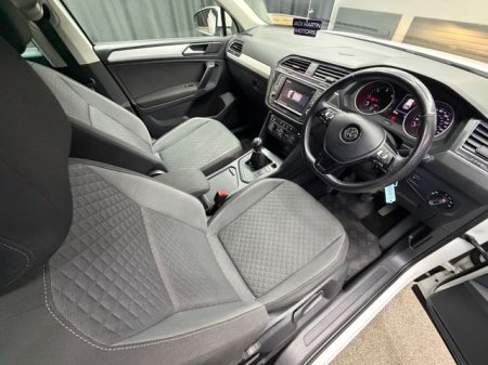 2017 Volkswagen Tiguan - photo 20