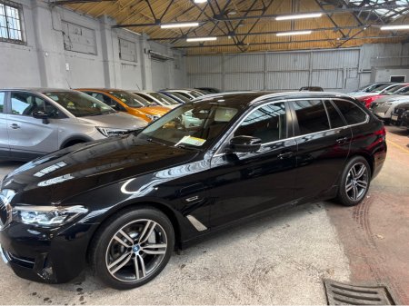 2023 BMW 5-Series - photo 9