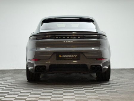 2025 Porsche Cayenne - photo 6