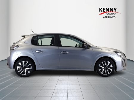 2025 Peugeot 208 - photo 8