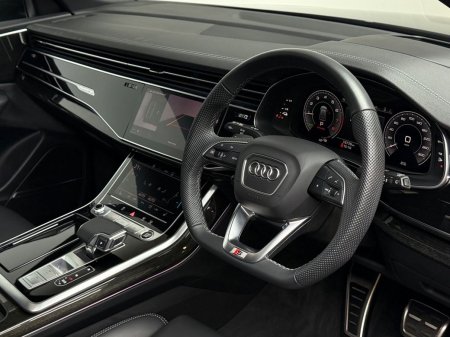 2025 Audi Q8 - photo 9