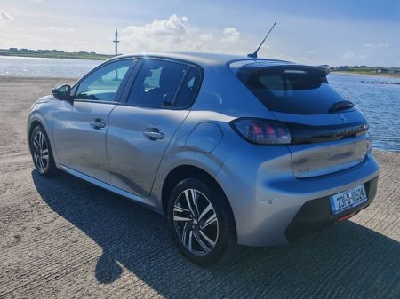 2023 Peugeot 208 - photo 5