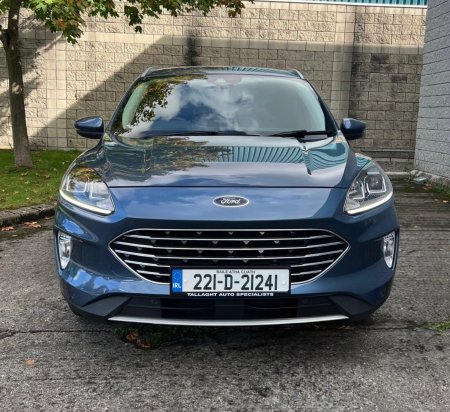 2022 Ford Kuga - photo 2