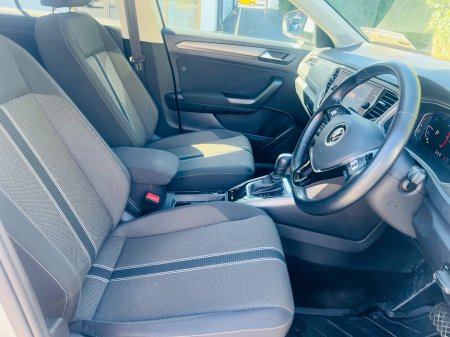 2021 Volkswagen T-Roc - photo 17