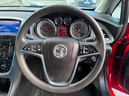 2013 Opel Astra - photo 9