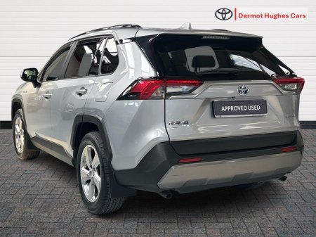 2019 Toyota RAV4 - photo 2