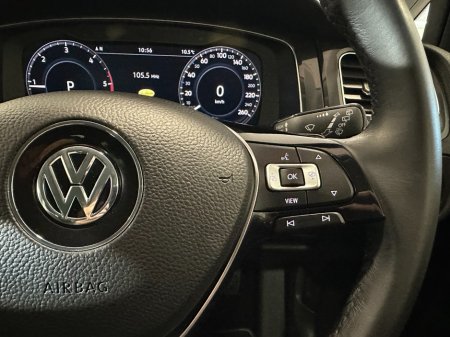 2020 Volkswagen Golf - photo 26