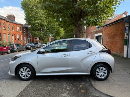 2022 Toyota Yaris - photo 9