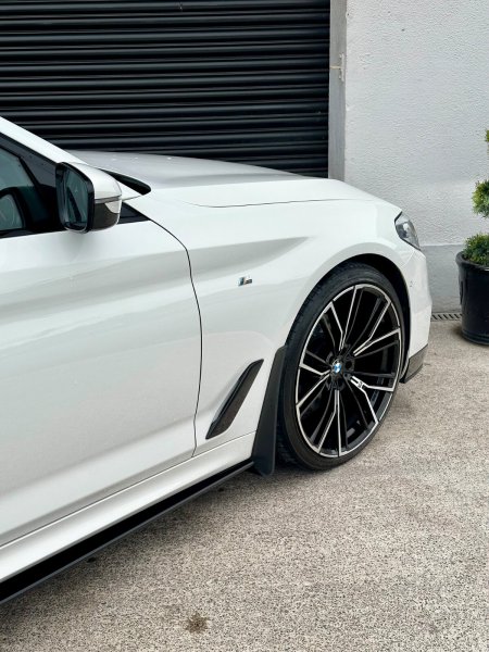 2017 BMW 5-Series - photo 9