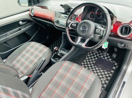 2019 Volkswagen up! - photo 10