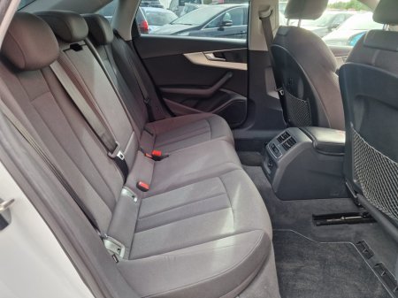 2016 Audi A4 - photo 14