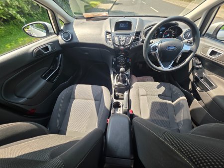 2016 Ford Fiesta - photo 9