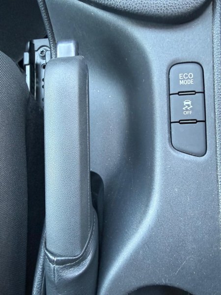 2020 Toyota Yaris - photo 6
