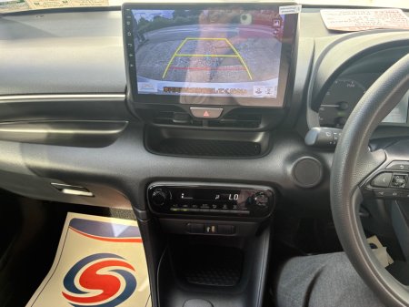 2021 Toyota Yaris - photo 22