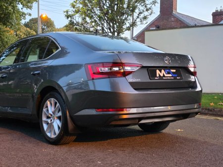 2017 Skoda Superb - photo 16