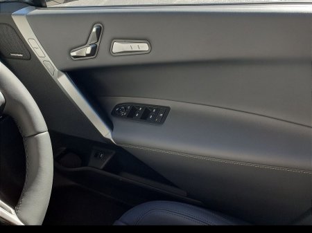 2026 BMW iX - photo 23