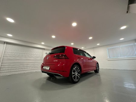 2020 Volkswagen Golf - photo 17