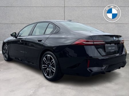 2026 BMW 5-Series - photo 2