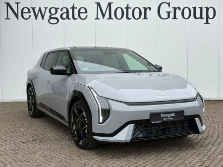 2026 Kia EV4 - photo 3