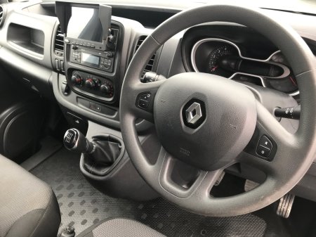 2020 Renault Trafic - photo 6