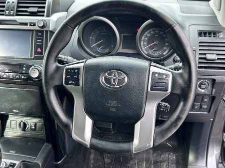 2016 Toyota Land Cruiser - photo 19