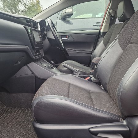 2017 Toyota Auris - photo 15