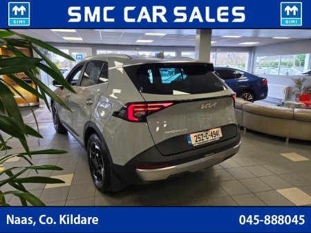 2025 Kia Sportage - photo 2