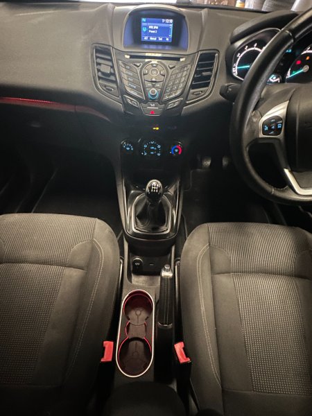 2017 Ford Fiesta - photo 17