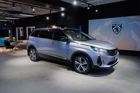 2023 Peugeot 5008 - photo 2