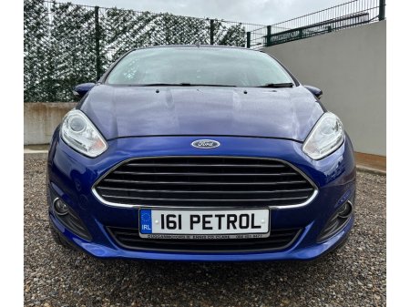 2016 Ford Fiesta - photo 2