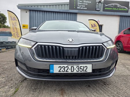 2023 Skoda Octavia - photo 2
