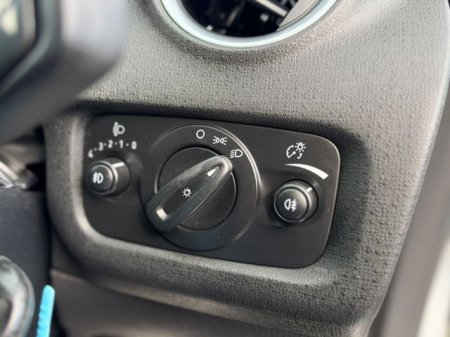 2014 Ford Fiesta - photo 14