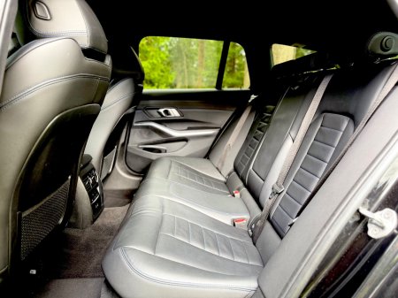 2023 BMW 3-Series - photo 30